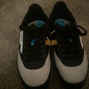 puma  future rider WH 10.5 Men Shoes